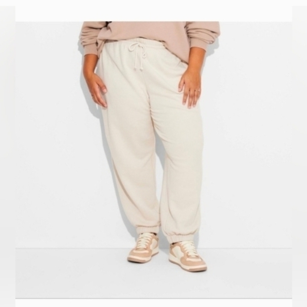 Wild Fable Women's High-Rise Elastic Waist Drawstrings Jogger Sweatpants Cream